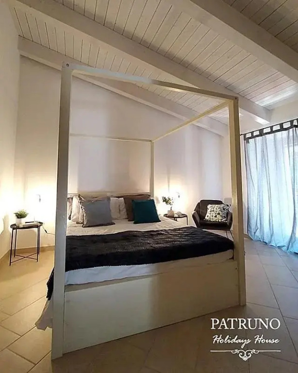 Patruno holidays house