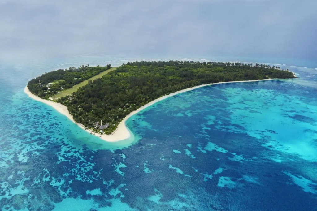Denis Private Island