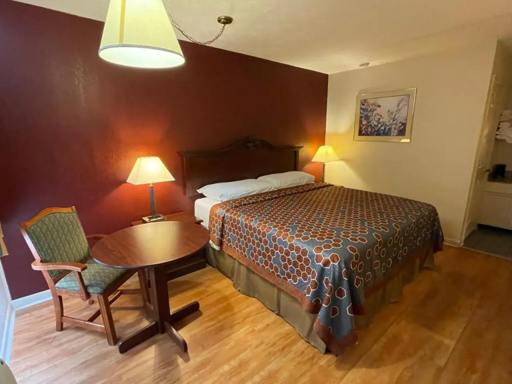 AMERICAN INN Stevenson