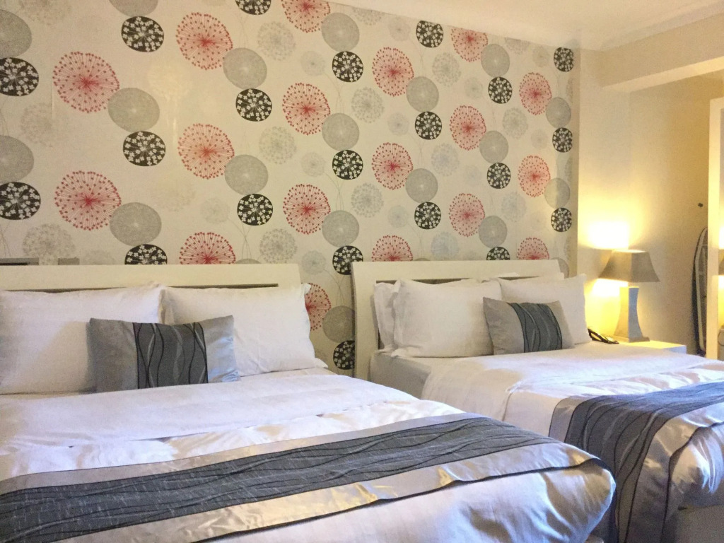 The New London Carlton Hotel & Service Apartments