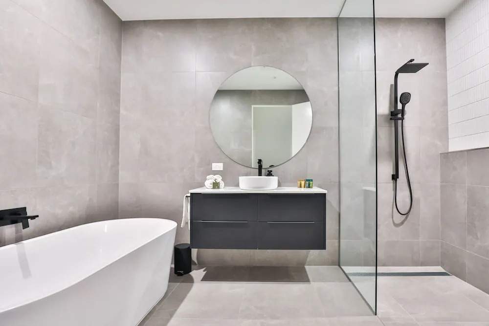Indulge Apartments - City View Penthouses