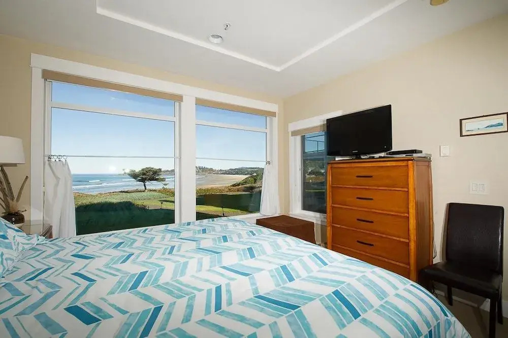 Shoreline Ridge #C303 - Penthouse Suite