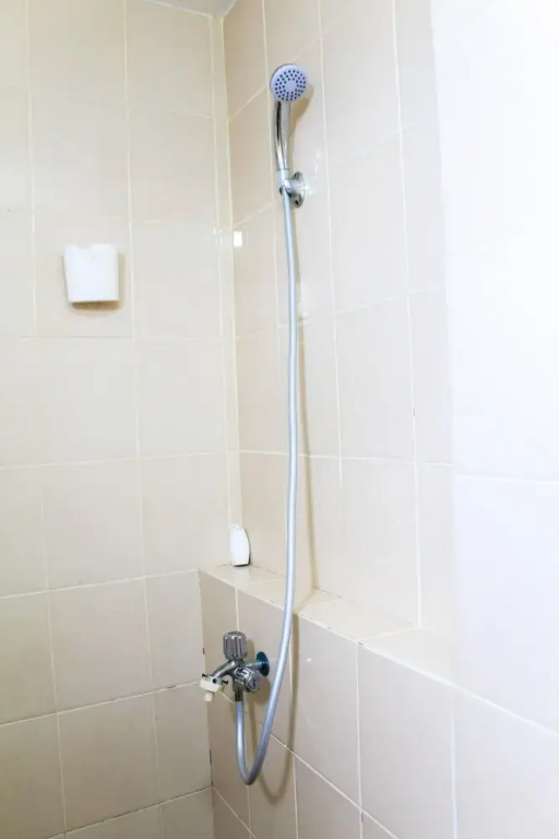 Modern 2BR Apartment Puri Park View for 4 Pax By Travelio