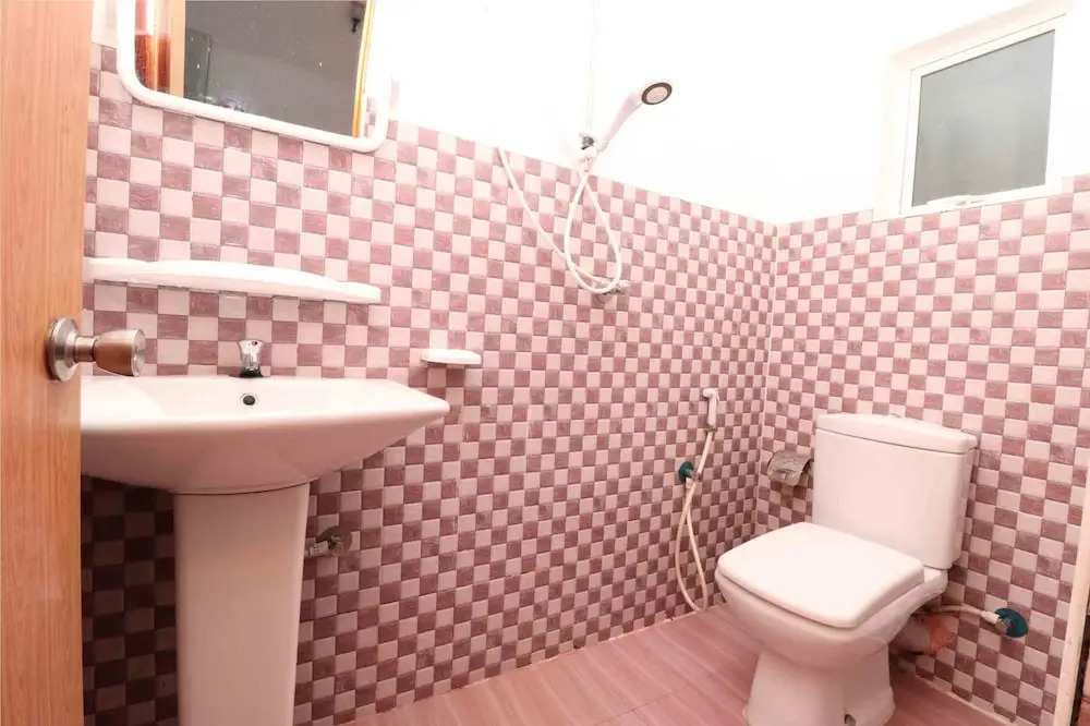 Yoho Oneeli Villa