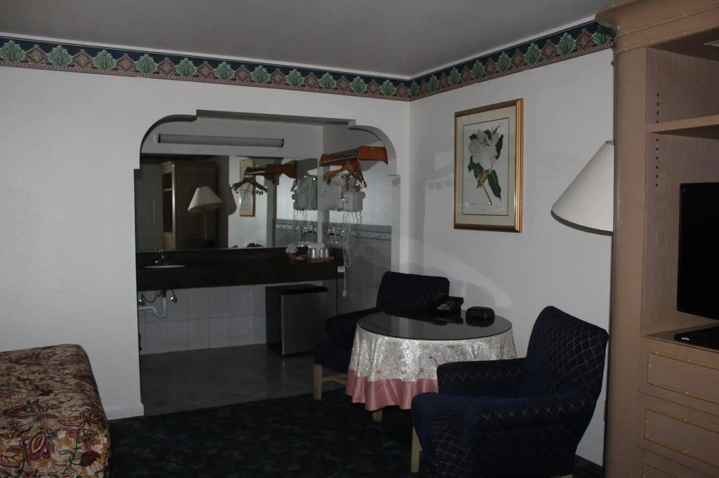 Best Whittier Inn