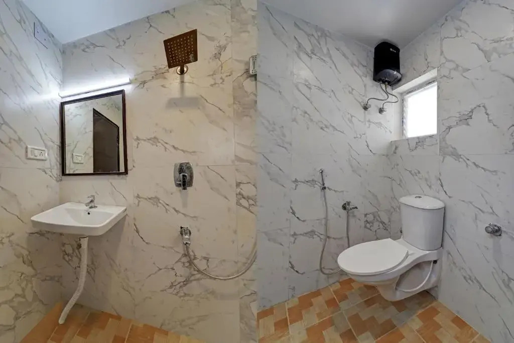 OYO Townhouse 1090 G Silver Nungambakkam