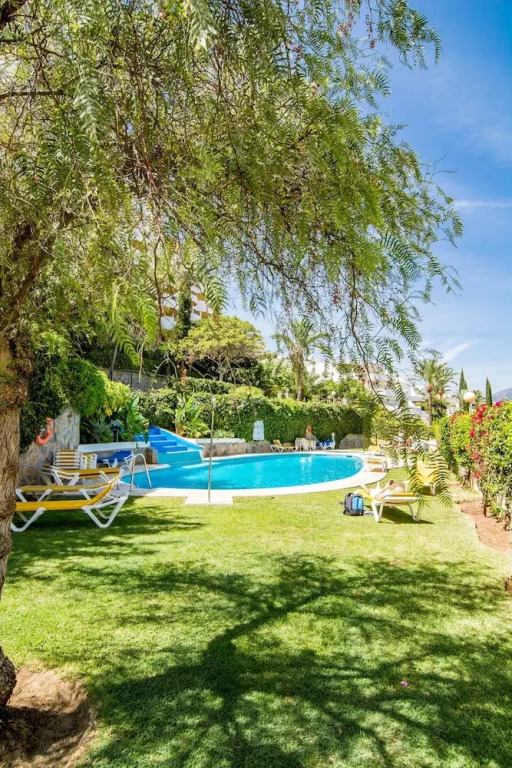SAT - Contemporary Apartment in Puerto Banus