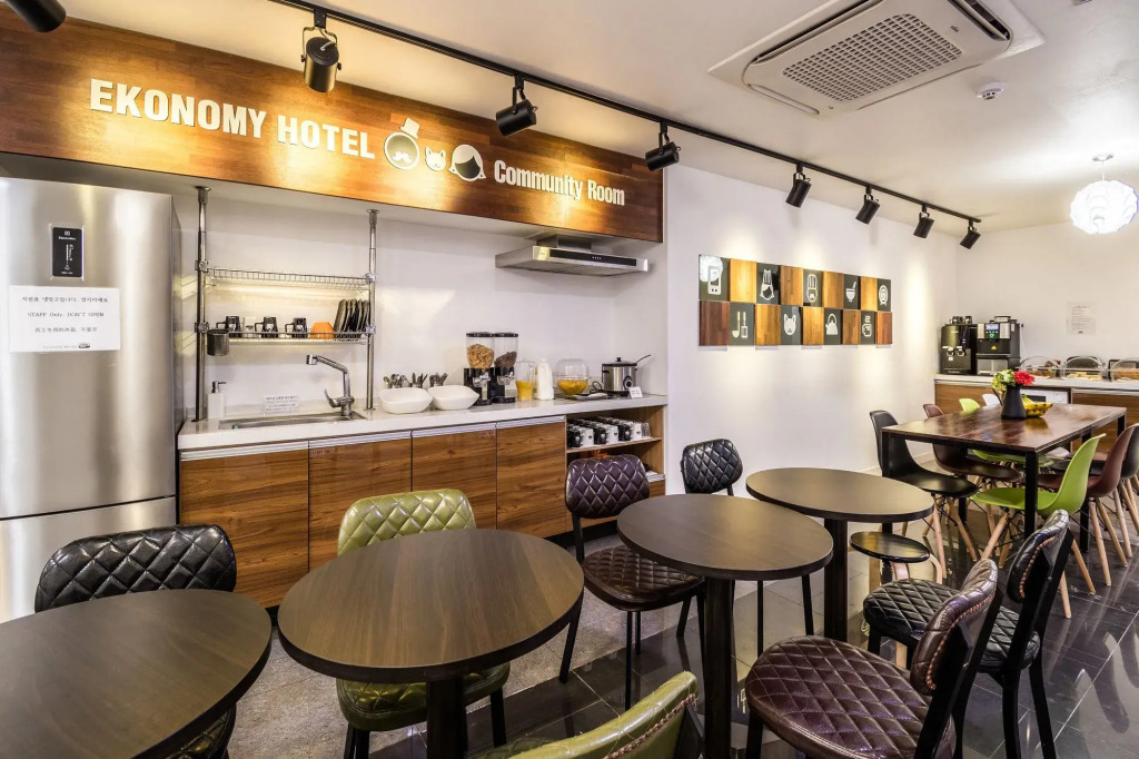 Ekonomy Haeundae Hostel