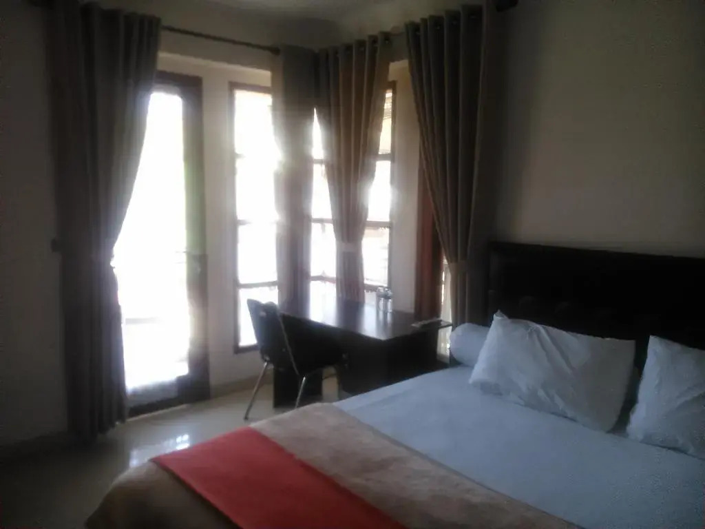 Rumah Sarwestri B&B
