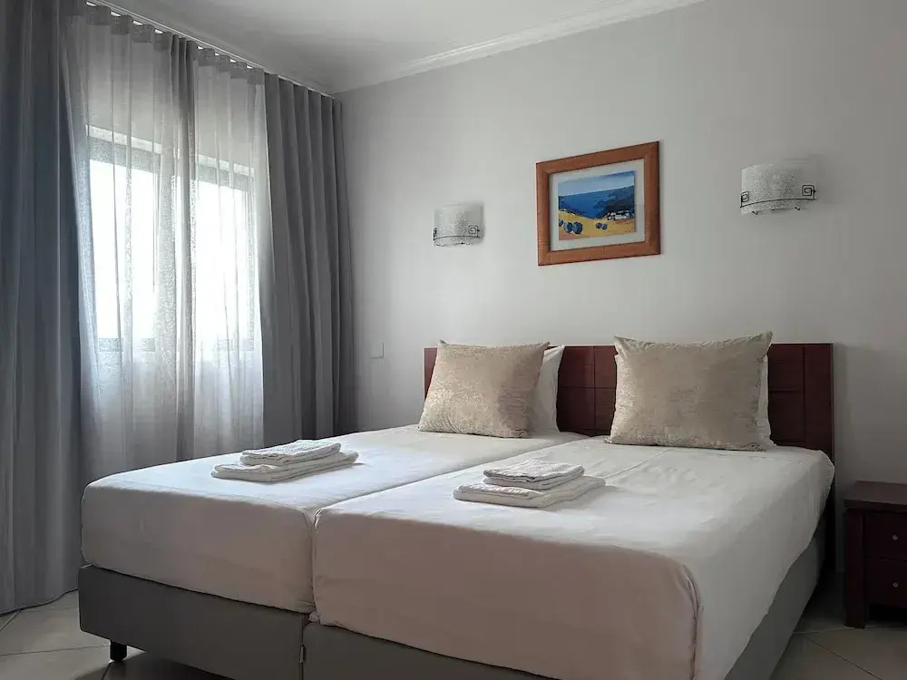 Oceanview Bliss in Albufeira Retreat Over Oldtown