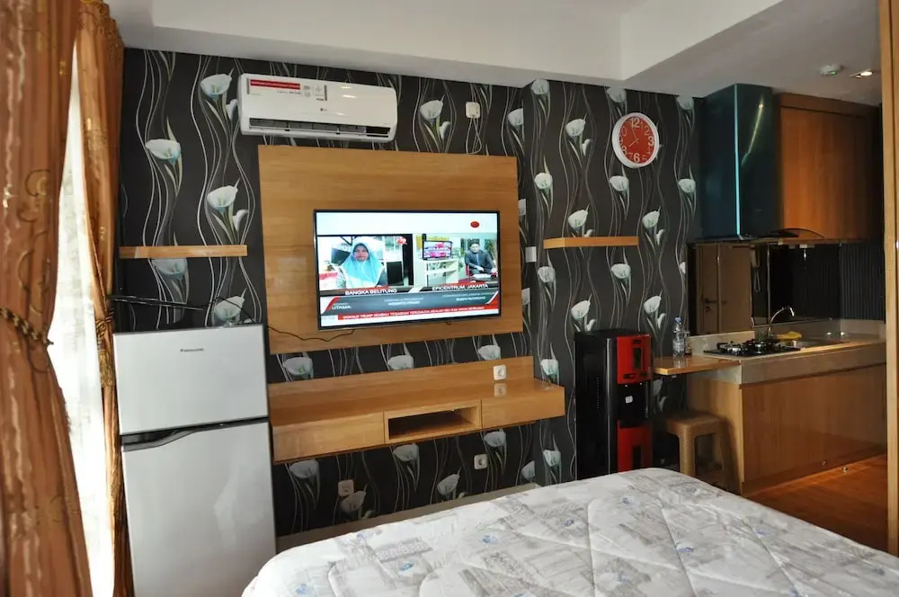 Clean & Compact Room at Elpis sun rise view