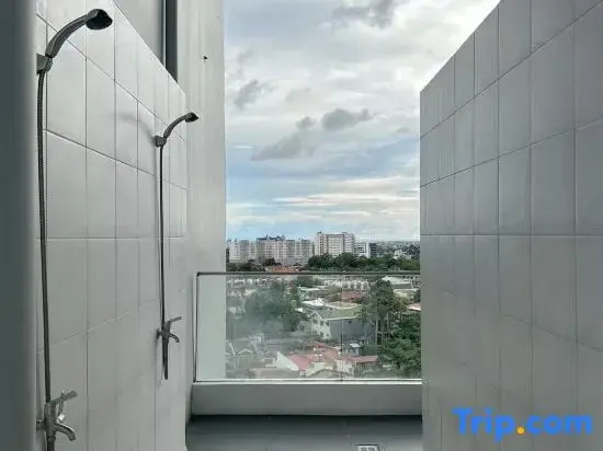 Loft Studio with Balcony in Guadalupe, Cebu City