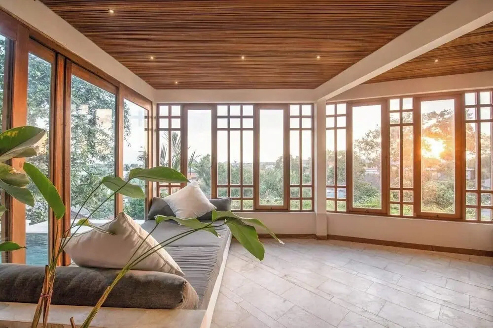 Gorgeous 2-br Penthouse, 800m to the Beach