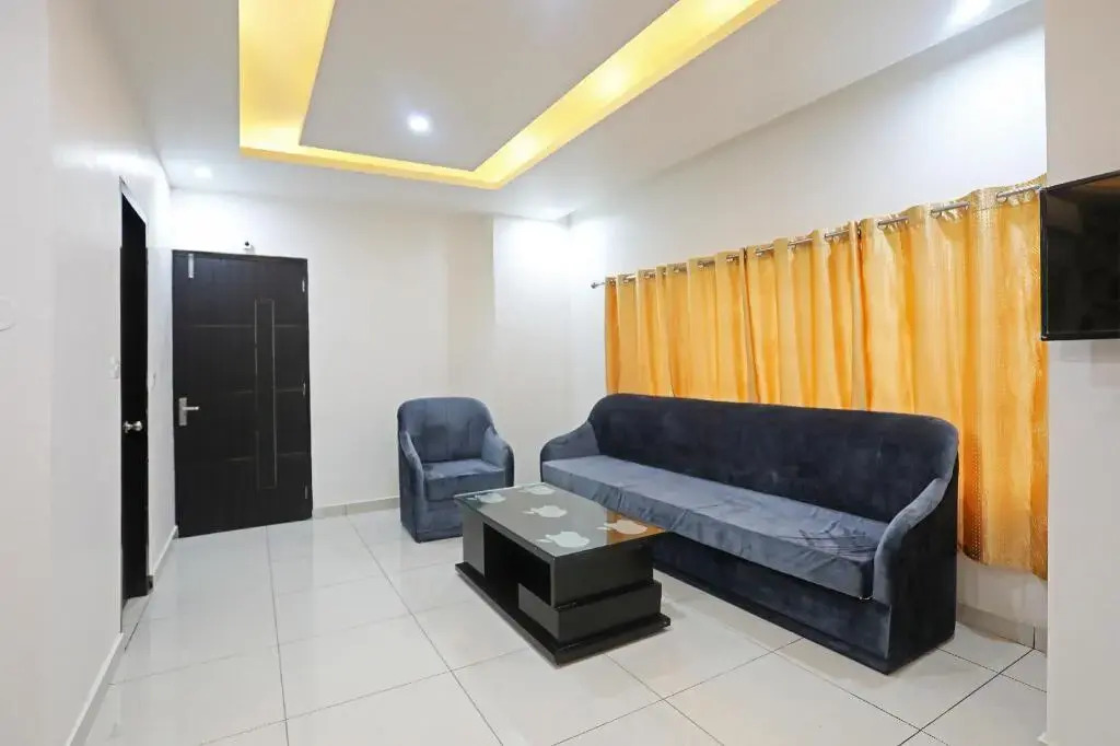 Hotel Aroma Regency