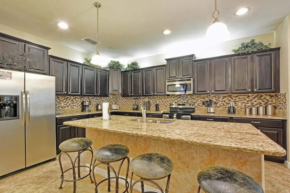 Luxurious 6BD Pool Home With Best Resort Amenities! Two Master Suites and Big Pool Area! - #6pp917