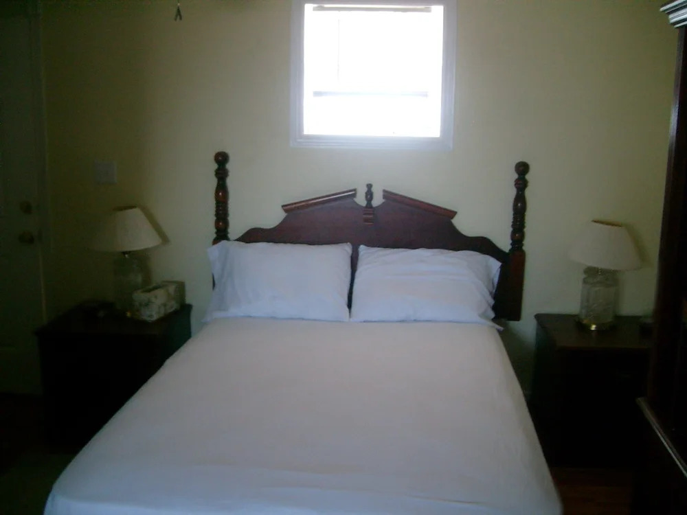 The Pointe Resort & Marina