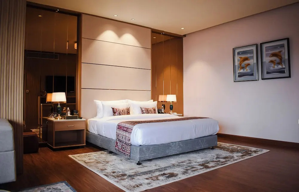 The Maple Hotel