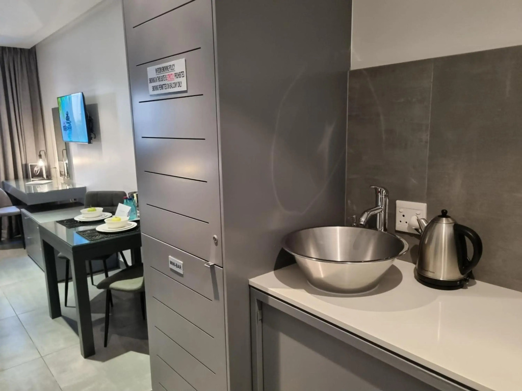 Atlantic Affair Boutique Hotel