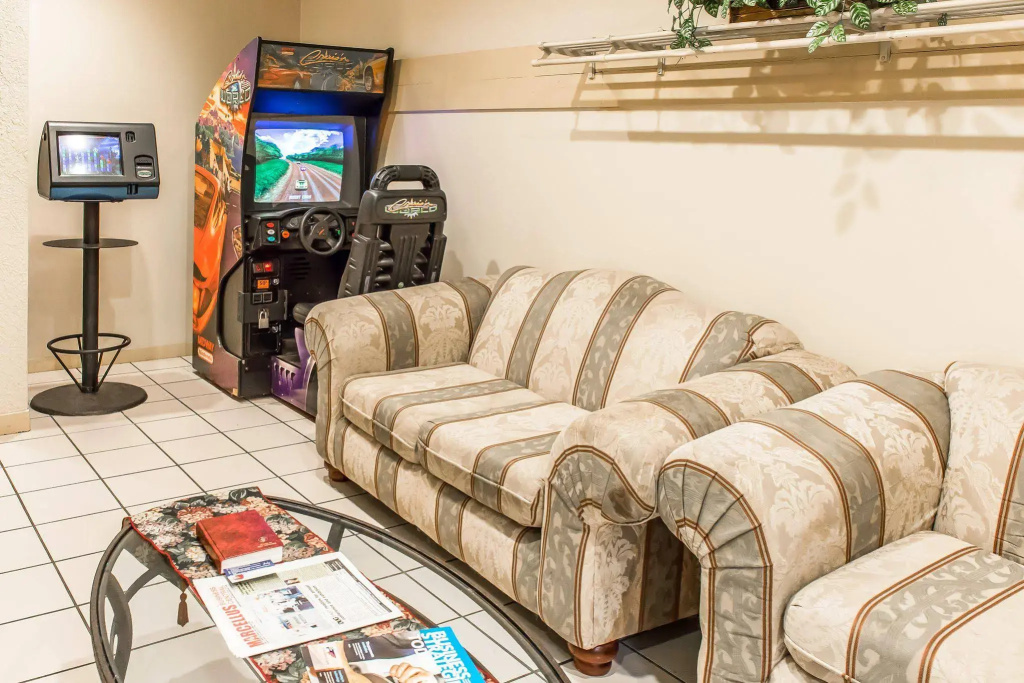 Quality Inn & Suites Indiana South