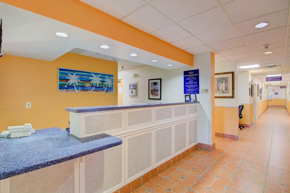 Holiday Inn Express Ft. Pierce-S HU