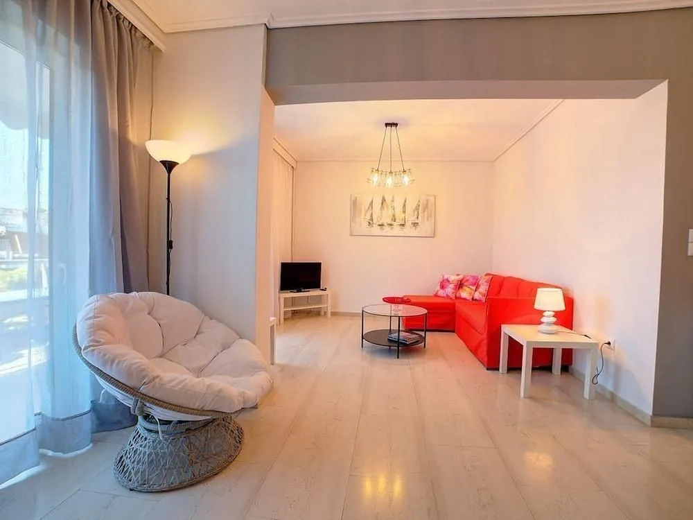 Beautiful Apartment in Glyfada Center