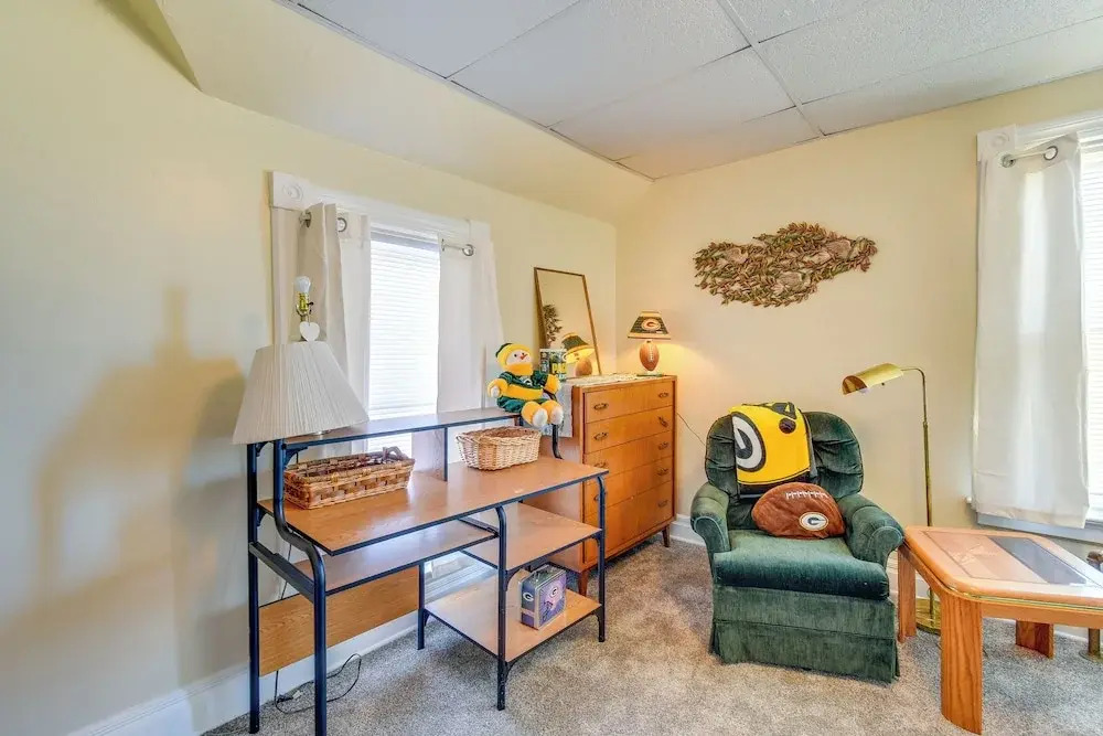 Lake Michigan Vacation Rental: 1 Block to Marina!