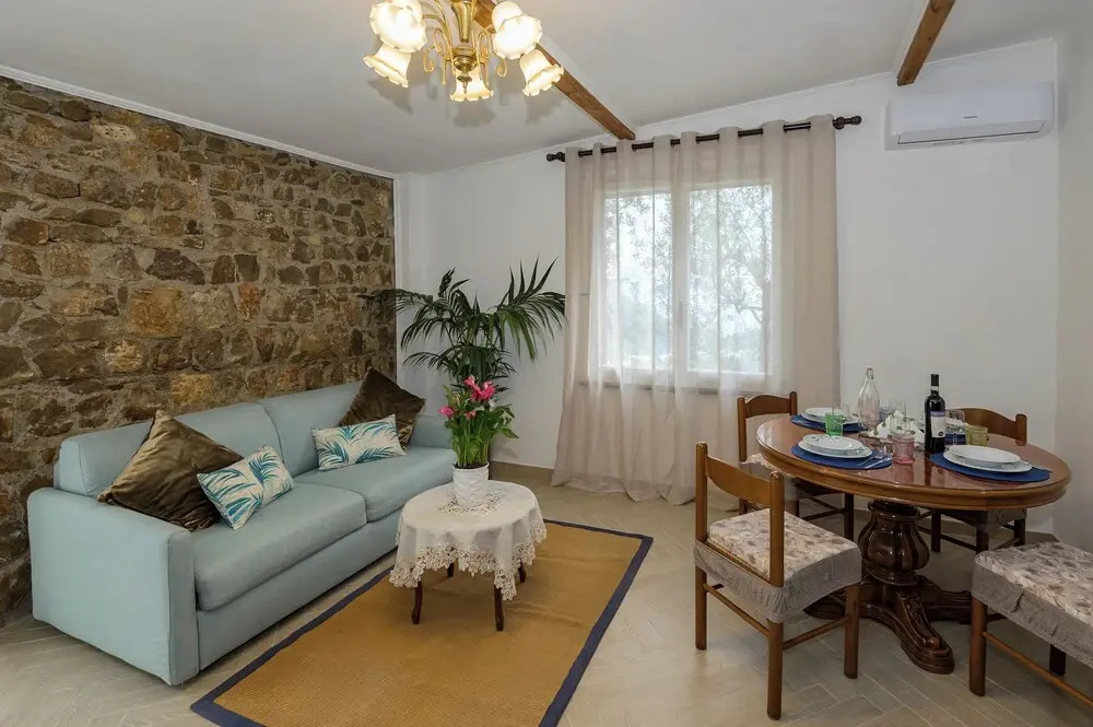 YourHome - Aury House