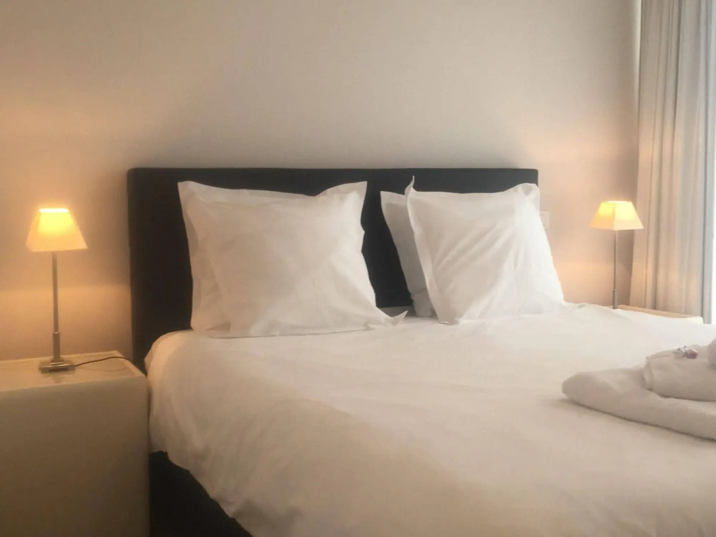 ' t Bed en tafel