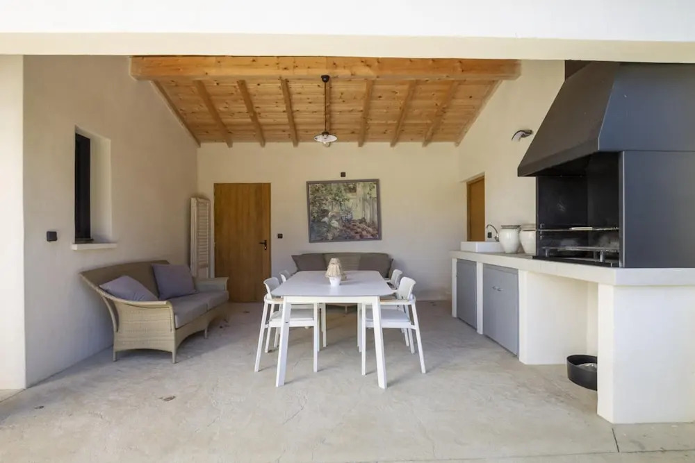 Villa Tica