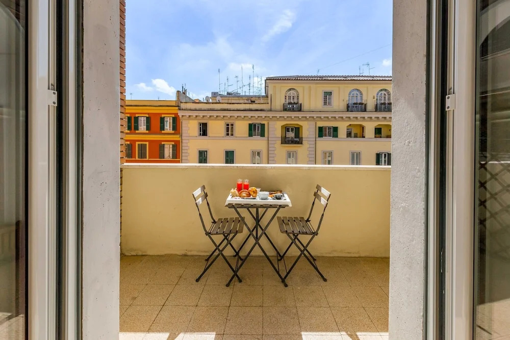 Un Attimo A Roma B&B