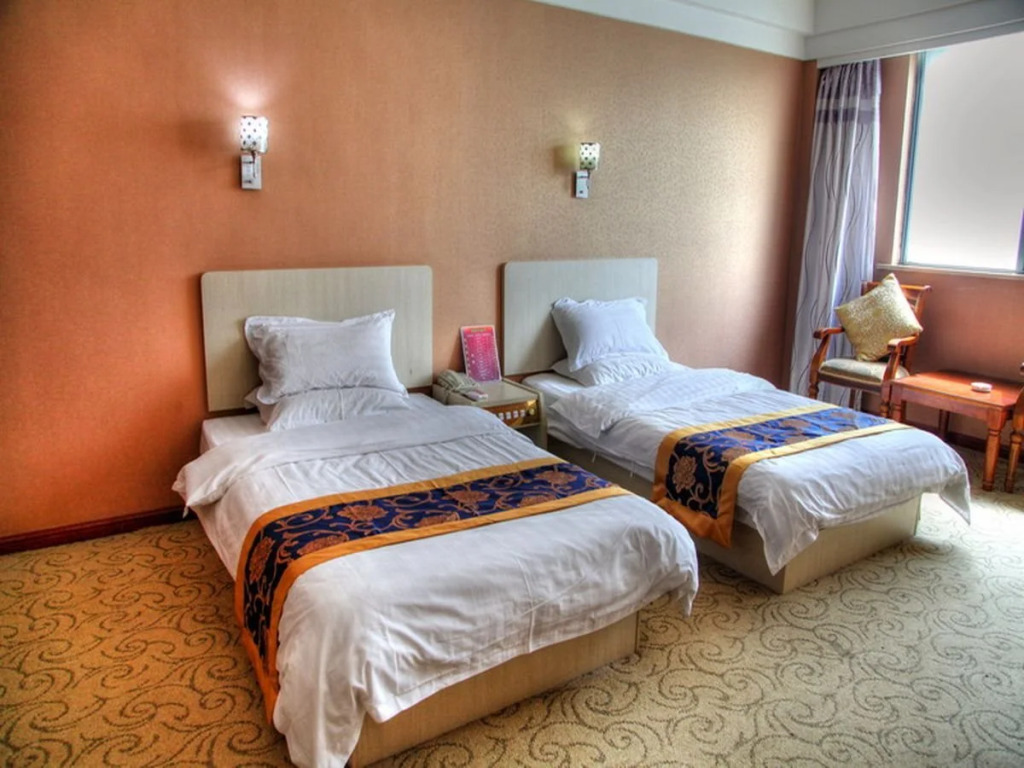 Kaimei Business Hotel