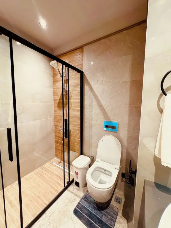 Elite Luxury Suites at The Diamond in City