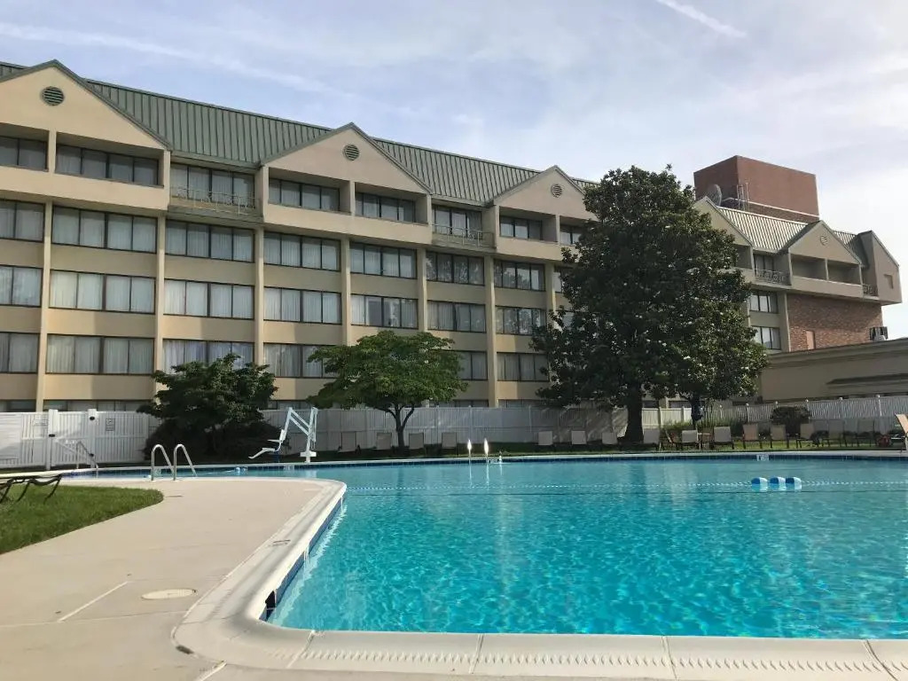 DoubleTree By Hilton Baltimore North Pikesville