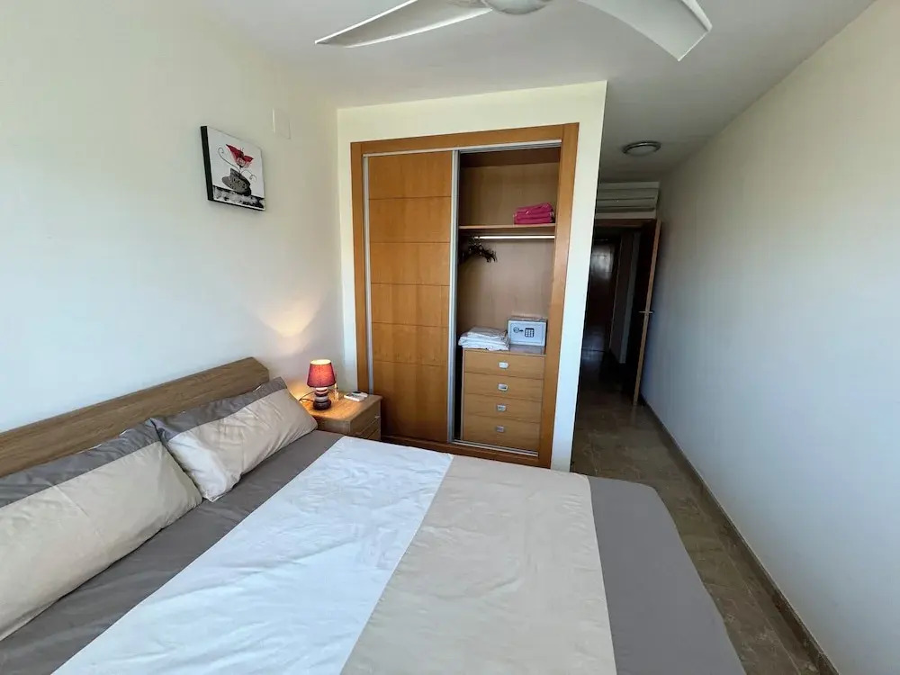 Beautiful 2 Bedroom 2 Bathroom Apartment With Several Pools