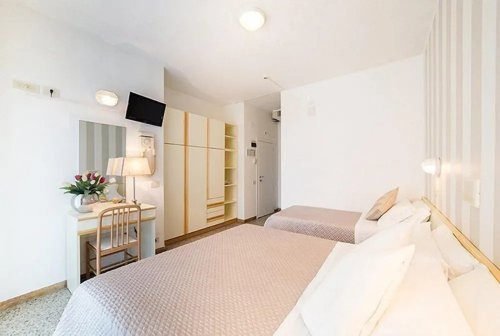 Hotel Carignano