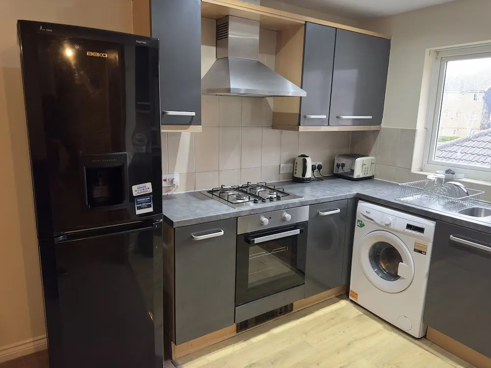 Lovely 2 Bedroom Family Holiday Home in London