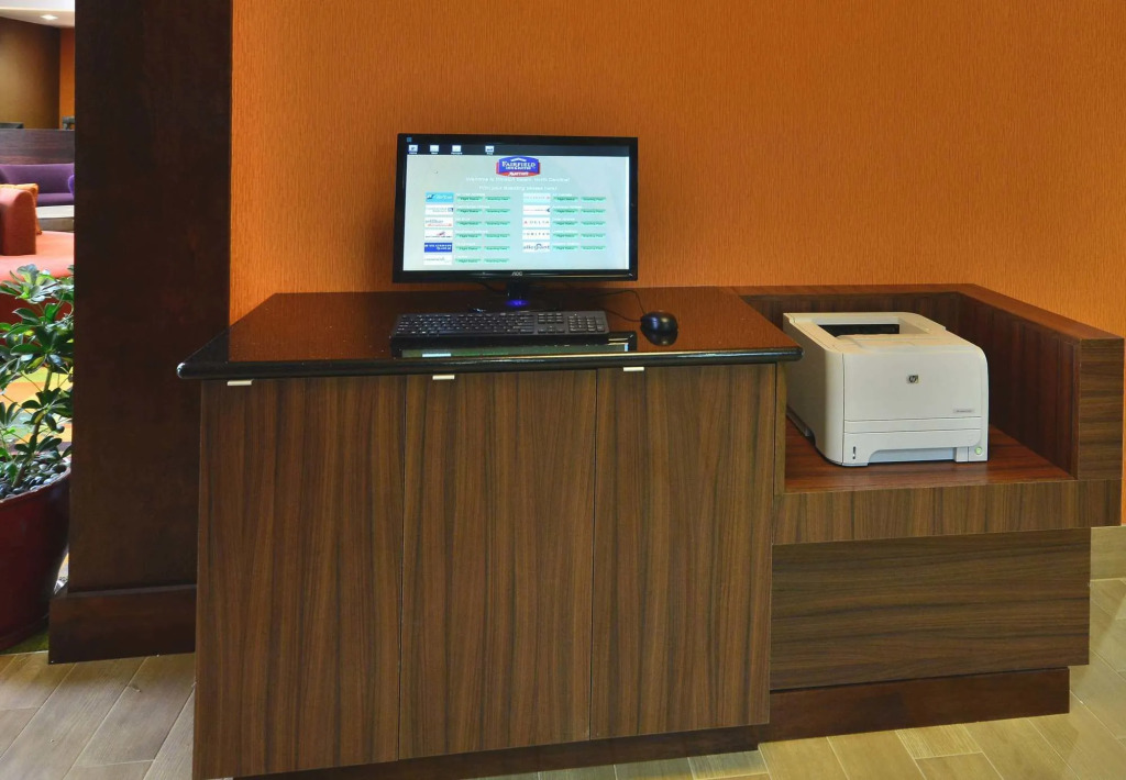 Fairfield Inn and Suites by Marriott Winston Salem/Hanes