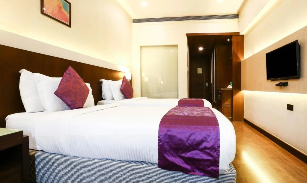 Treebo Premium Eden Residency Near Sec 29
