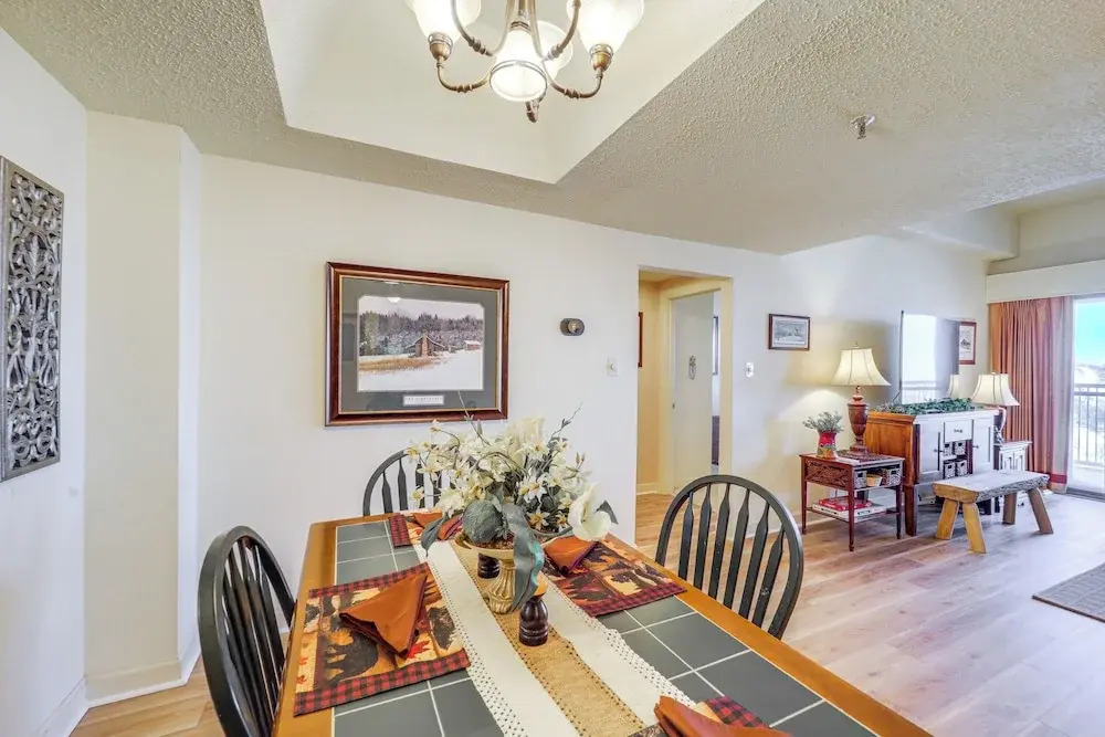3 Mi to Sugar Mtn Slopes! Condo w/ Hot Tub & Pool