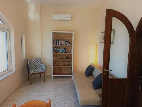 Panos Apartment