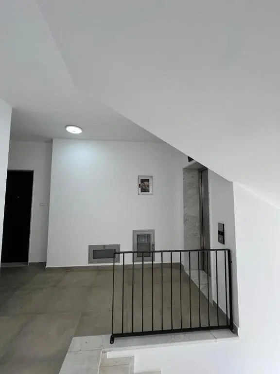 Blanc 7