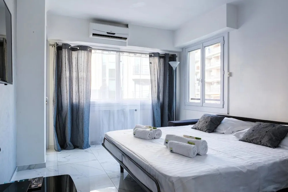 3 rue latour maubourg Apartment 1