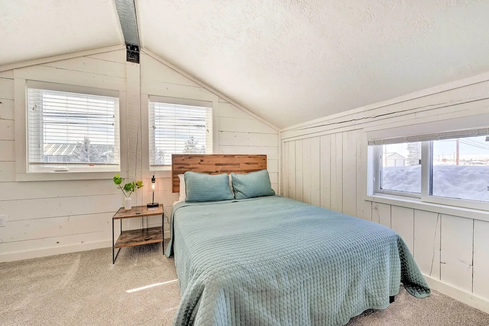 Centrally Located Pinedale Vacation Rental