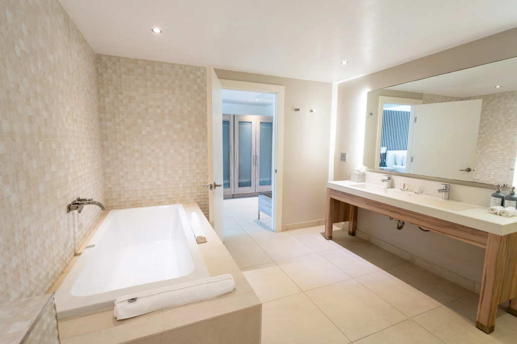 Hodges Bay Resort & Spa, an HQ Luxury Resort & Residences