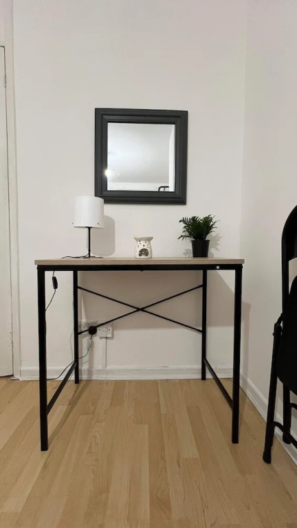 Room in House - Modern Double Room In City Centre