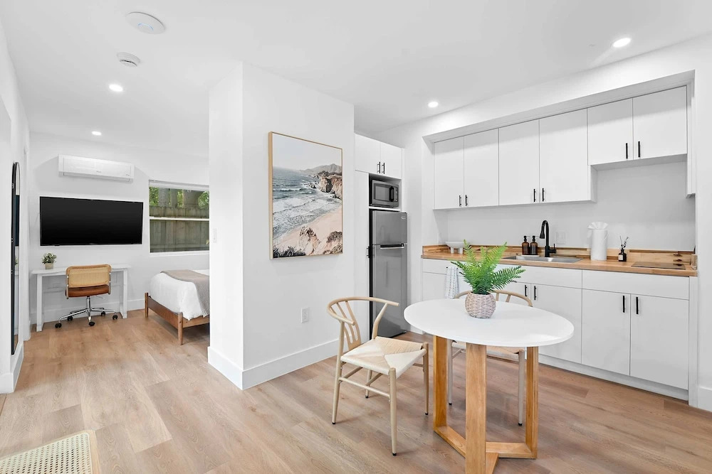 921 Apartment 4 in Fort Lauderdale