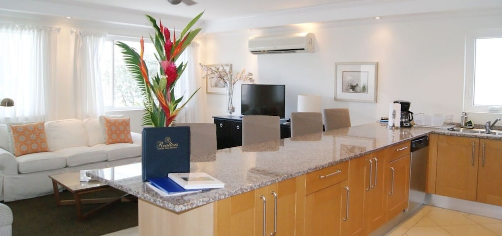 Palm Beach Villa 408
