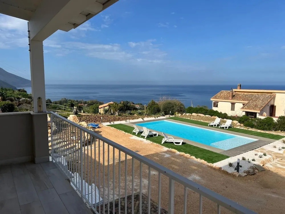La Veranda Sul Mare Apartment 2 Km From the Zingaro Nature Reserve