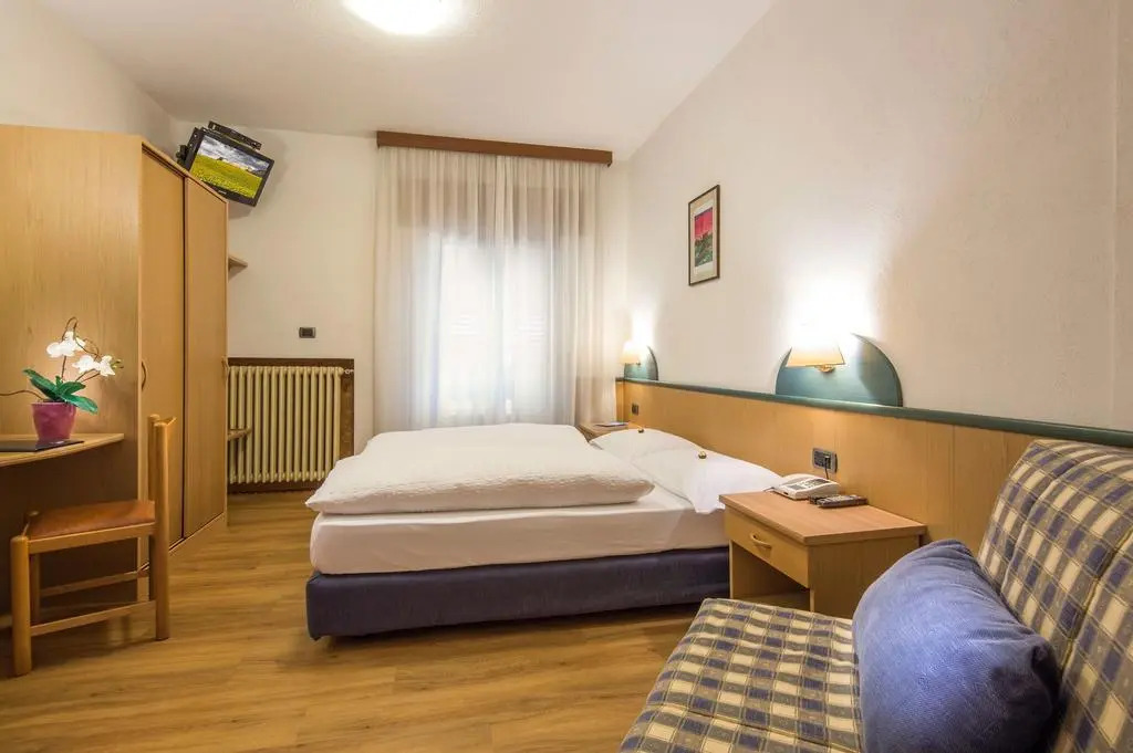 Hotel Garnì Ai Serrai