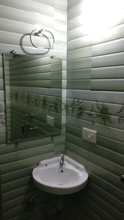 Saby Guest House